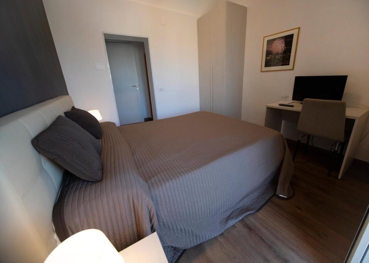 Zurria Rooms 卡塔尼亚 外观 照片