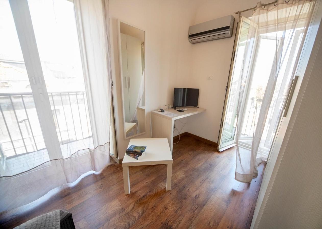 Zurria Rooms 卡塔尼亚 外观 照片